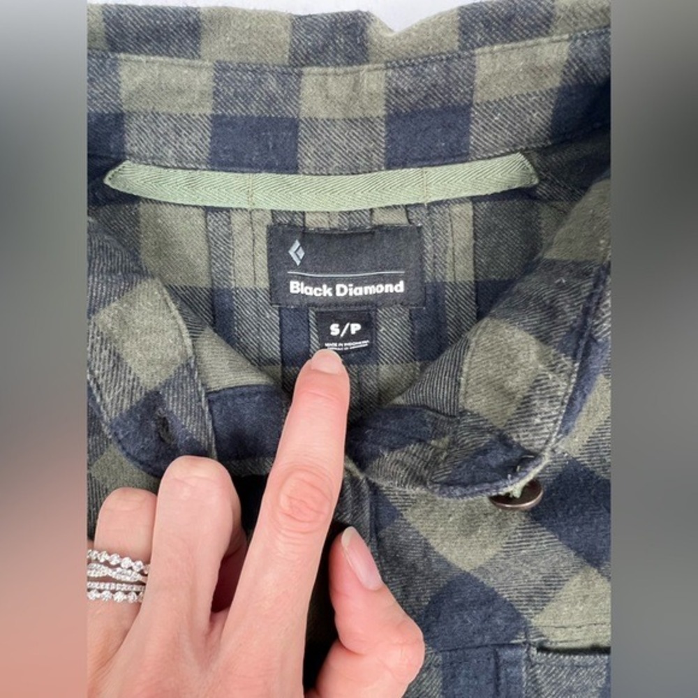 Black Diamond Spotter LS Flannel Shirt‎ Olive Green Navy Plaid Organic Cotton - Picture 4 of 6